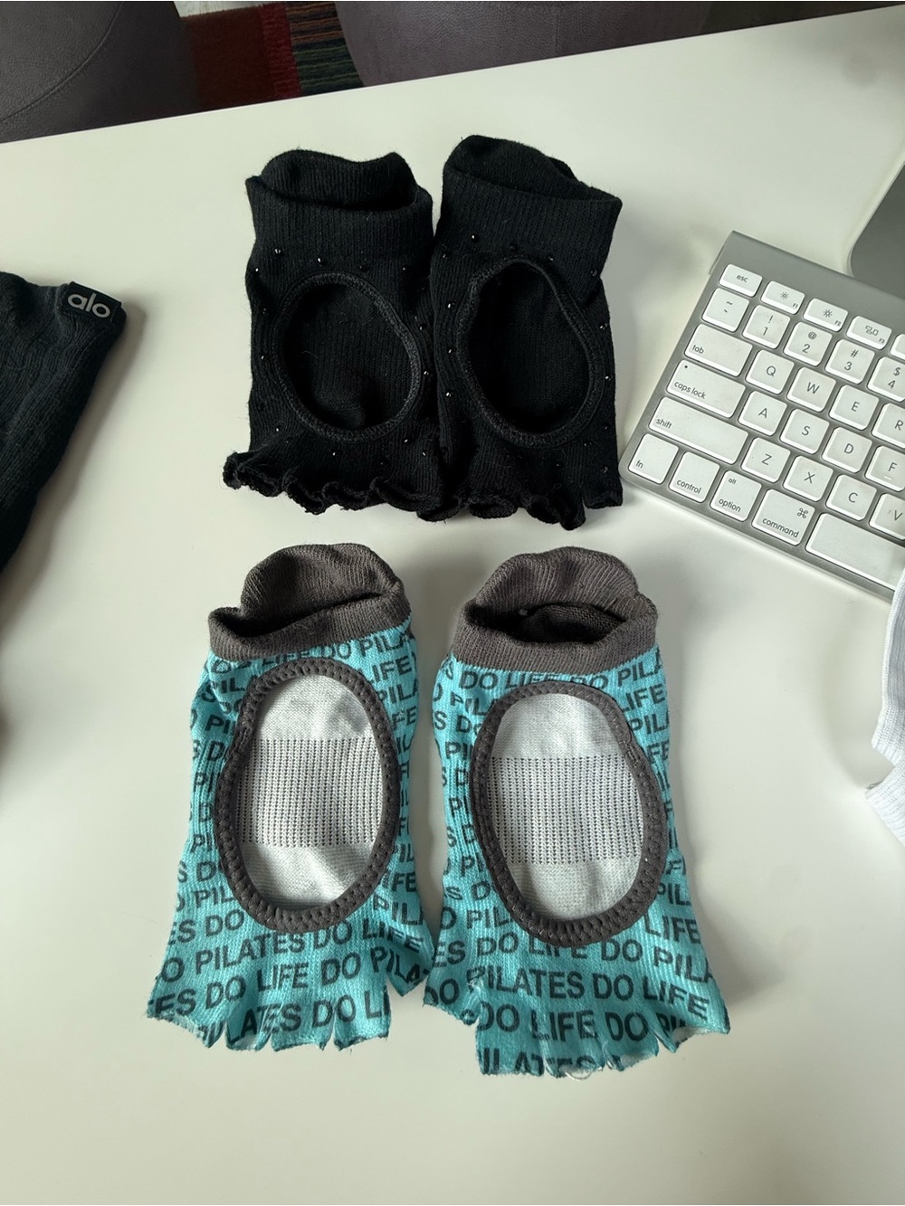 NEW Pilates Grip Toe Socks - 2 pair Teal and Black Non-Slip Yoga Socks